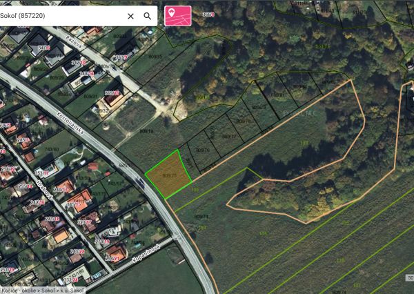 INVESTIČNÁ PRÍLEŽITOSŤ: Pozemok pre občiansku vybavenosť - 1033 m² – v obci Sokoľ