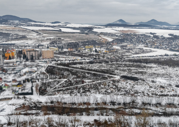 INVESTIČNÝ POZEMOK NA IBV NA PREDAJ – SABINOV (8 679 m²)