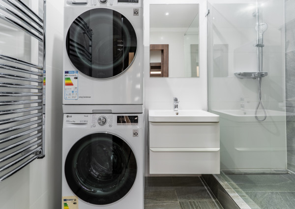 NA PREDAJ: Priestranný 3-izbový byt s loggiou v TOP lokalite, KE – Sever