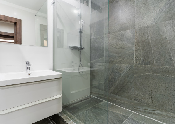 NA PREDAJ: Priestranný 3-izbový byt s loggiou v TOP lokalite, KE – Sever