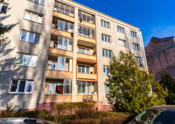 NA PREDAJ: Priestranný 3-izbový byt s loggiou v TOP lokalite, KE – Sever