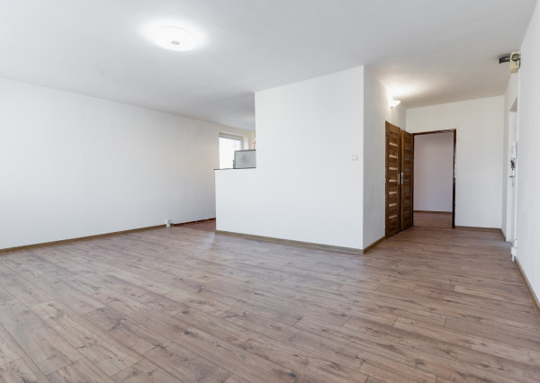 NA PRENÁJOM 1,5 - izbový BYT s loggiou Kežmarská ul. Košice