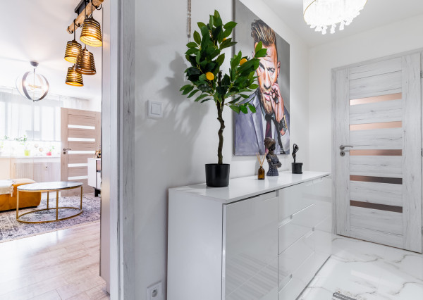 NA PREDAJ 1,5-izbový byt s loggiou s panoramatickým výhľadom na mesto