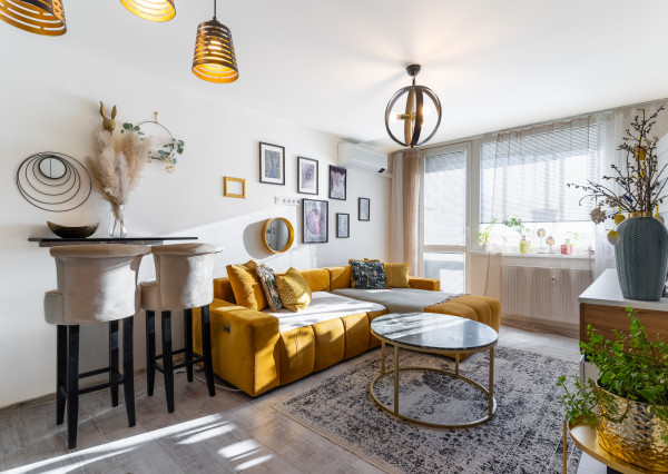 NA PREDAJ 1,5-izbový byt s loggiou s panoramatickým výhľadom na mesto