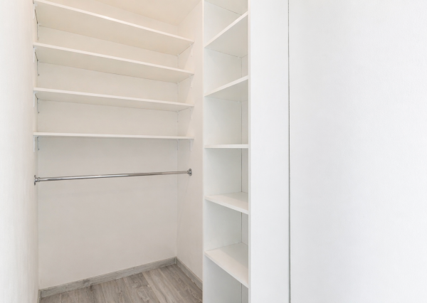 NA PREDAJ 1,5-izbový byt s loggiou s panoramatickým výhľadom na mesto