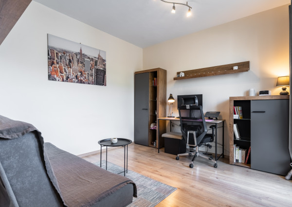 NA PREDAJ INVESTIČNÝ 1 izb. byt s loggiou, POVAŽSKÁ ul. KE - Terasa