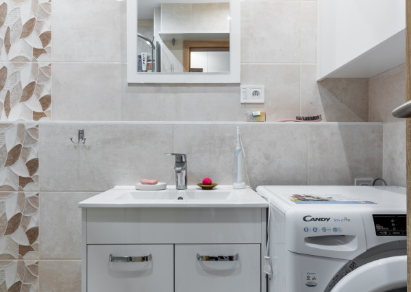 NA PREDAJ INVESTIČNÝ 1 izb. byt s loggiou, POVAŽSKÁ ul. KE - Terasa