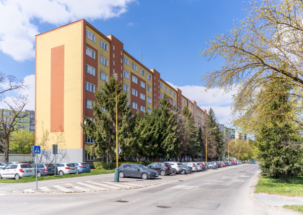 NA PREDAJ INVESTIČNÝ 1 izb. byt s loggiou, POVAŽSKÁ ul. KE - Terasa