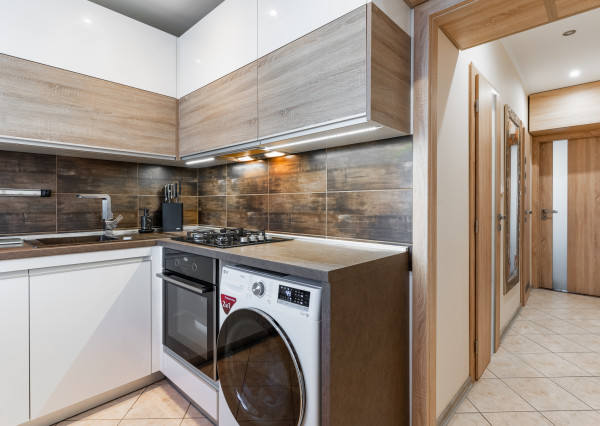 NA PREDAJ: 2-izbový byt s loggiou, Húskova ul., Košice - KVP