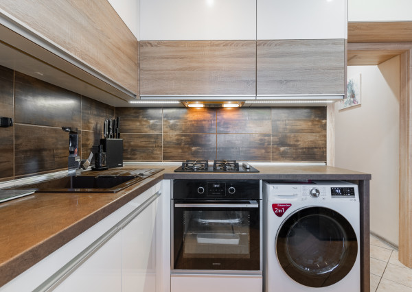 NA PREDAJ: 2-izbový byt s loggiou, Húskova ul., Košice - KVP