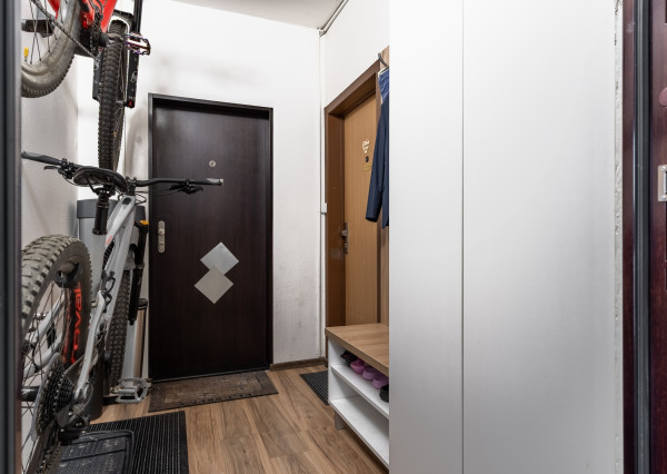 NA PREDAJ: 2-izbový byt s loggiou, Húskova ul., Košice - KVP