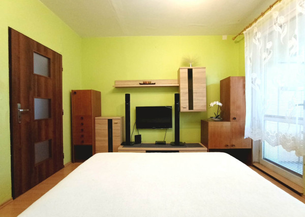 PRENÁJOM 2. iz. byt, loggia, MIKOVÍNIHO ul., Košice - Terasa