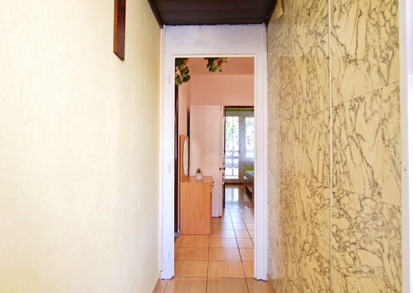 PRENÁJOM 2. iz. byt, loggia, MIKOVÍNIHO ul., Košice - Terasa