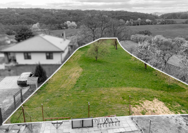 Stavebný pozemok - 2 693 m² - v obci Bunetice