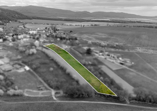 Stavebný pozemok - 2 693 m² - v obci Bunetice
