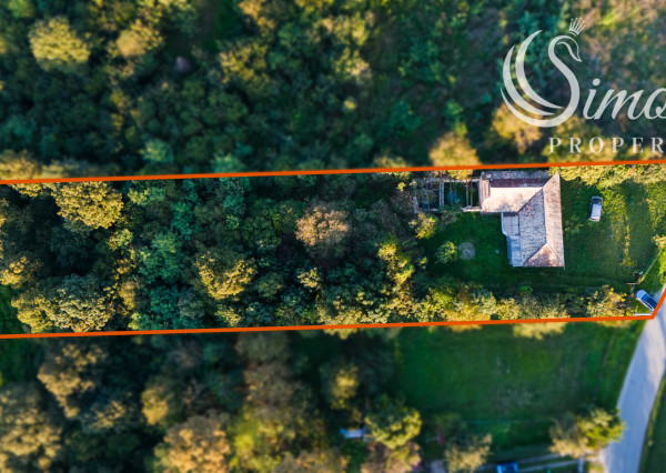 NA PREDAJ: Rodinný dom s veľkorysým 2899 m² pozemkom v obci Žarnov