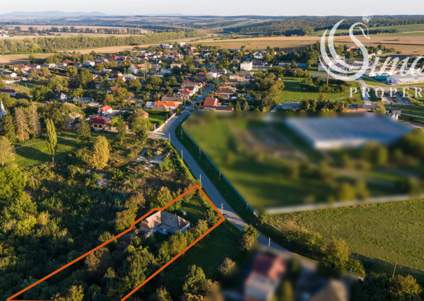 NA PREDAJ: Rodinný dom s veľkorysým 2899 m² pozemkom v obci Žarnov