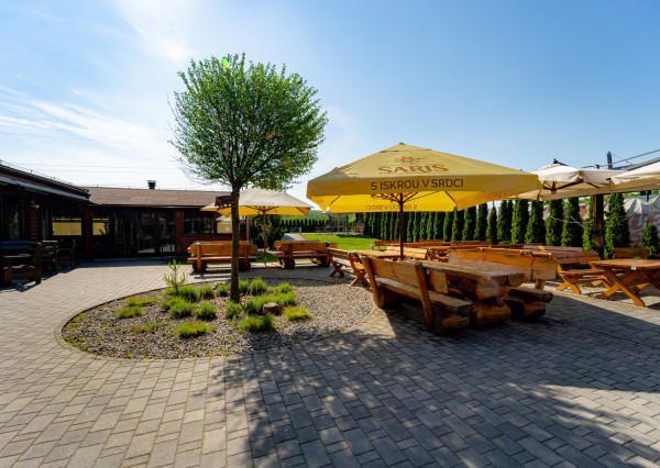 Ziskový Gastro areál v osobnom vlastníctve s pozemkom 1721 m² (Košice)