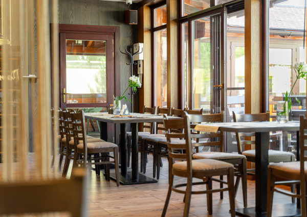 Ziskový Gastro areál v osobnom vlastníctve s pozemkom 1721 m² (Košice)
