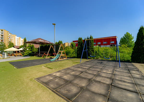 Ziskový Gastro areál v osobnom vlastníctve s pozemkom 1721 m² (Košice)