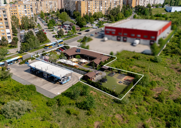 Ziskový Gastro areál v osobnom vlastníctve s pozemkom 1721 m² (Košice)