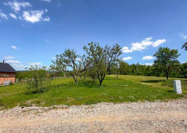 Stavebný pozemok 1081 m² v obci Rozhanovce (KE – okolie)