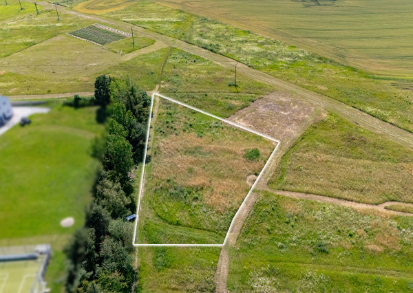 NA PREDAJ Pozemok určený pre IBV v obci Lemešany (1 677 m²)