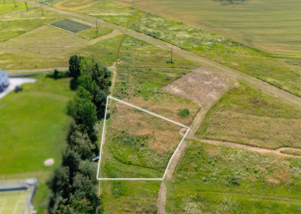 NA PREDAJ Pozemok určený pre IBV v obci Lemešany (839 m²)