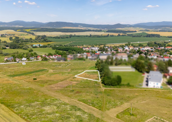 NA PREDAJ Pozemok určený pre IBV v obci Lemešany (839 m²)