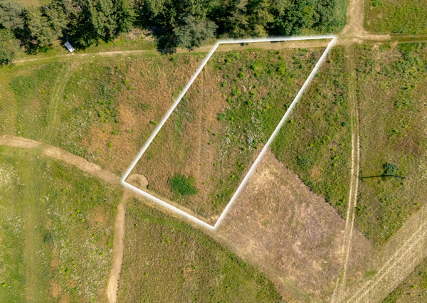 NA PREDAJ Pozemok určený pre IBV v obci Lemešany (838 m²)