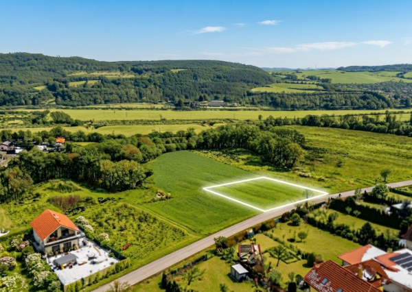 INVESTIČNÁ PRÍLEŽITOSŤ: Pozemok pre občiansku vybavenosť - 1033 m² – v obci Sokoľ
