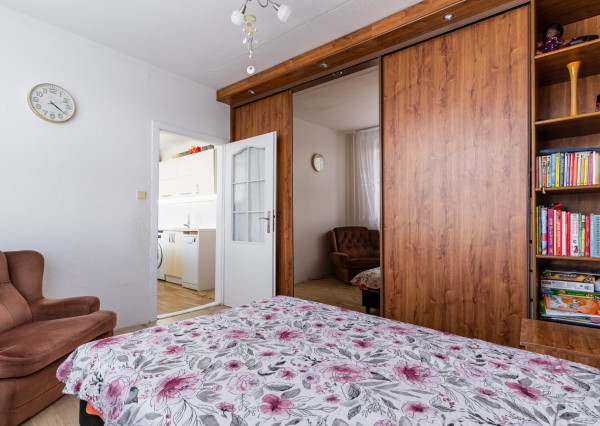 NA PREDAJ - 3 izb. byt (66m2) s 2x loggiou, BIELOCERKEVSKÁ ul.,KE - Furča