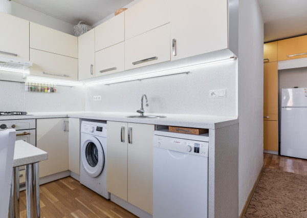 NA PREDAJ - 3 izb. byt (66m2) s 2x loggiou, BIELOCERKEVSKÁ ul.,KE - Furča