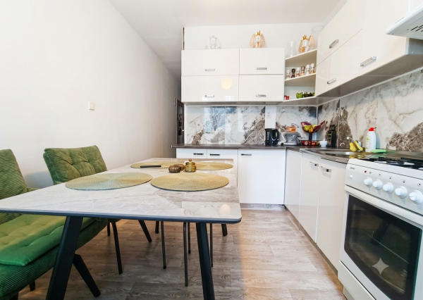 PREDAJ/VÝMENA 4- izb. byt, 80m2 s loggiou - Ťahanovce