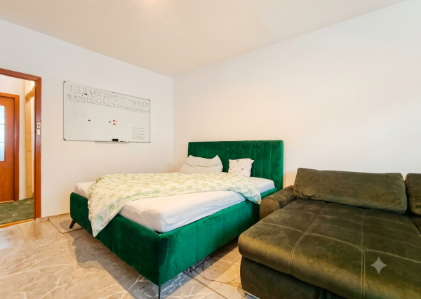 PREDAJ/VÝMENA 4- izb. byt, 80m2 s loggiou - Ťahanovce