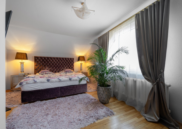 Luxusný Rodinný dom s wellness, garážou a zimnou záhradou v prestížnej lokalite KE-Sever (Kalvária)