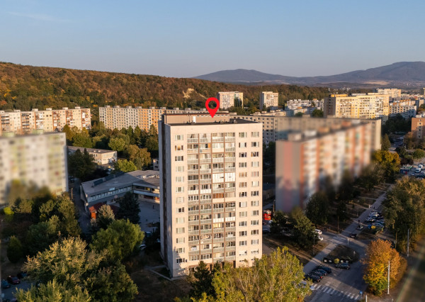 NA PREDAJ 1-izbový byt s 2 loggiami, Čingovská ul., KE – Nad jazerom