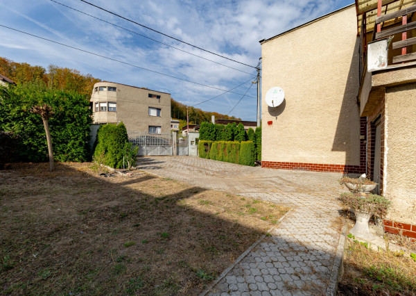 5-izbový rodinný dom s wellness domčekom, garážou, terasou a pozemkom 672 m² v obci Kysak (KE – okolie)