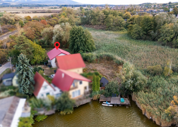 Rekreačná CHATA na celoročné bývanie pri jazere v obci Čaňa - Tajvan