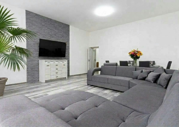 Luxusný veľkometrážny 2-izbový byt (90m2) - Mäsiarska ul.