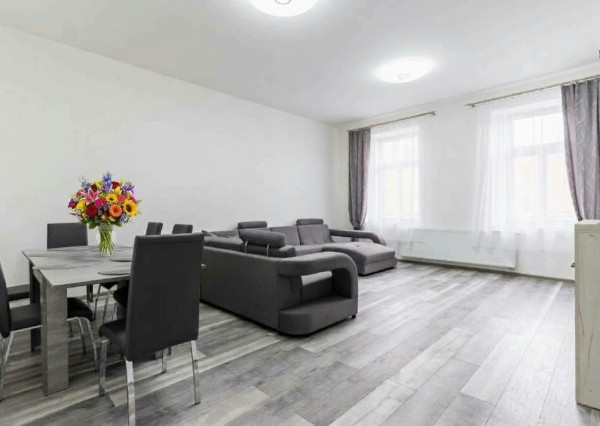 Luxusný veľkometrážny 2-izbový byt (90m2) - Mäsiarska ul.