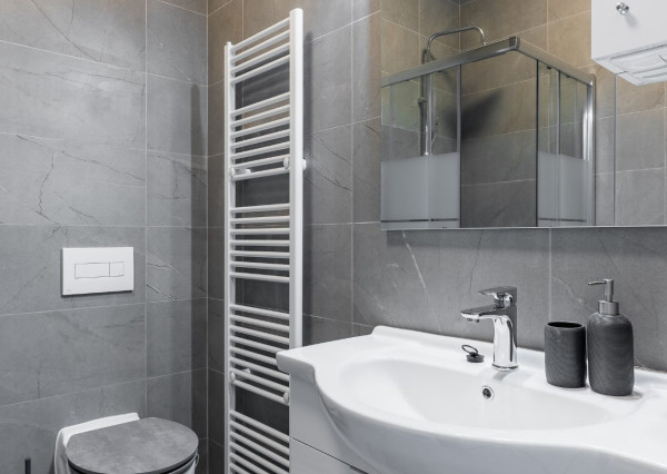 Luxusný veľkometrážny 2-izbový byt (90m2) - Mäsiarska ul.