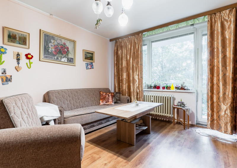 PREDANÉ! 3-izbový byt s loggiou, Trieda SNP -Terasa
