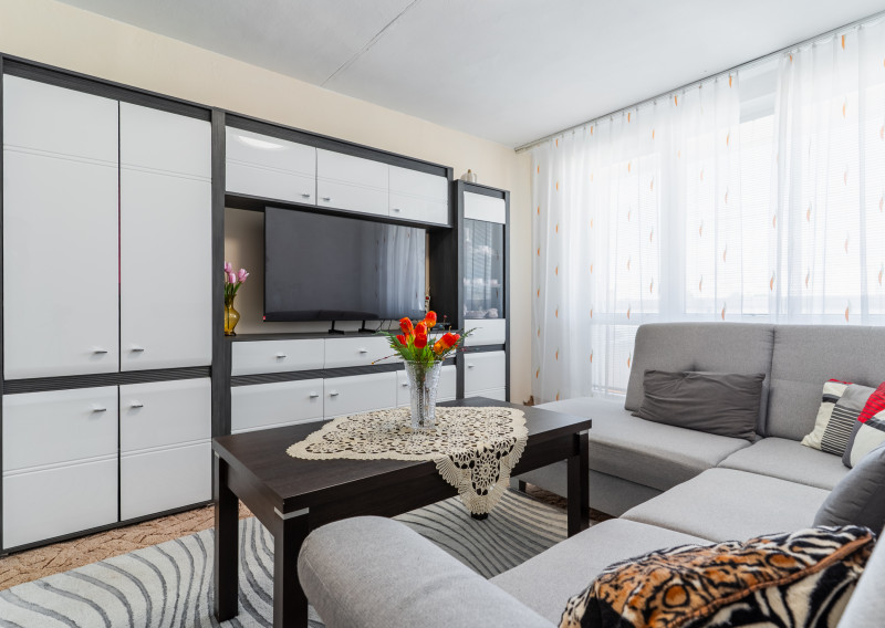 NA PREDAJ - 3 izb. byt (66m2) s 2x loggiou, BIELOCERKEVSKÁ ul.,KE - Furča