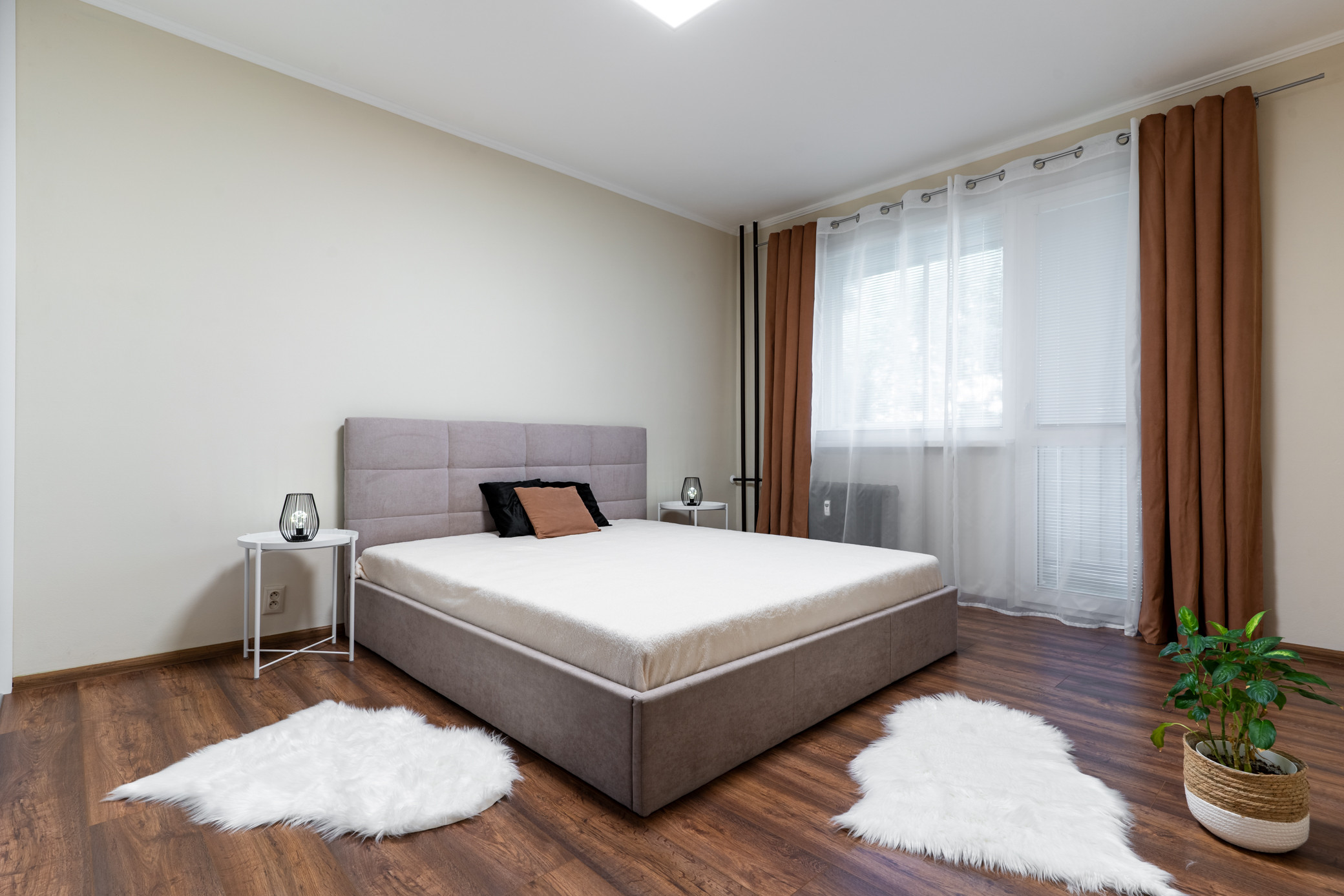 PRENAJATÉ! NA PRENÁJOM 2 izbový byt s loggiou, Košice -Západ