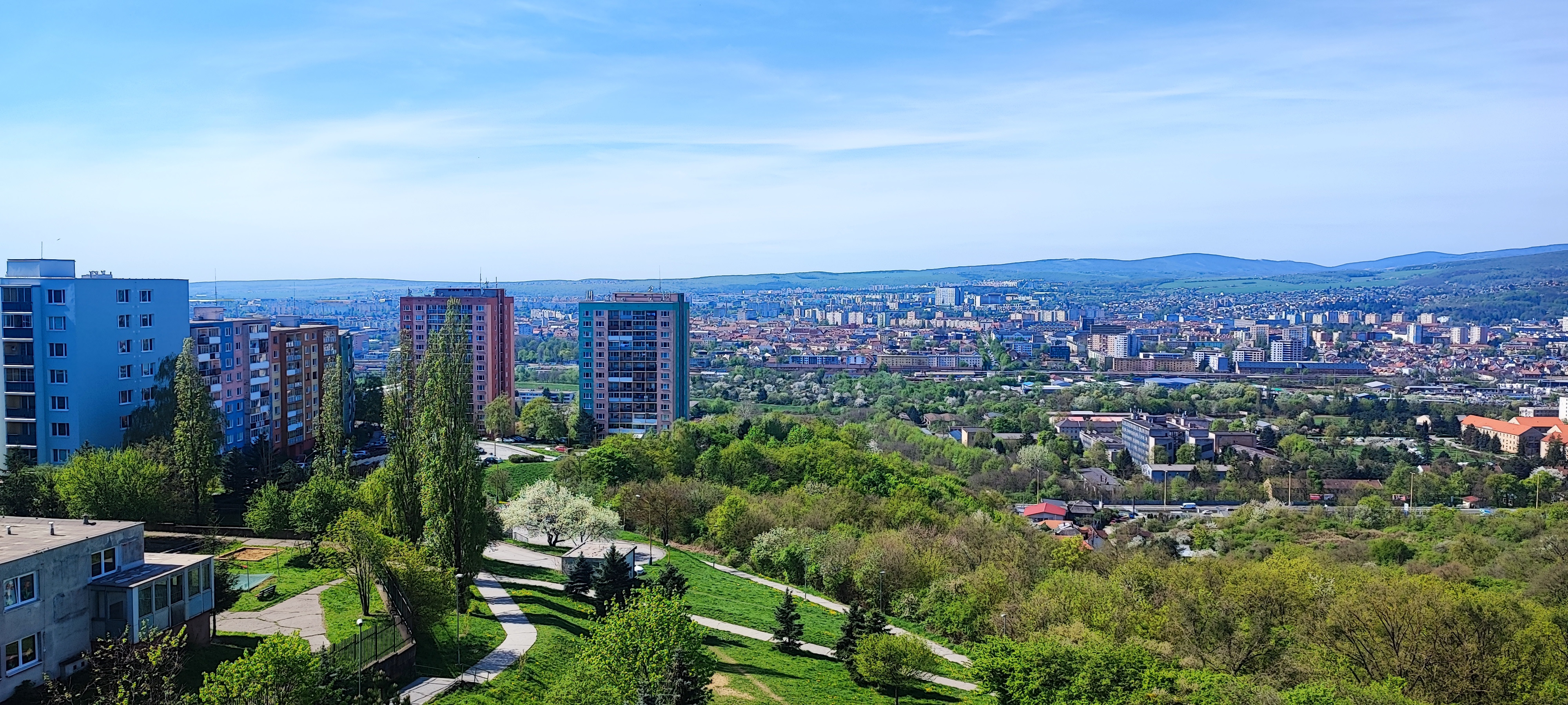 PREDANÉ! 3 izb. byt s loggiou a nádherným výhľadom na mesto