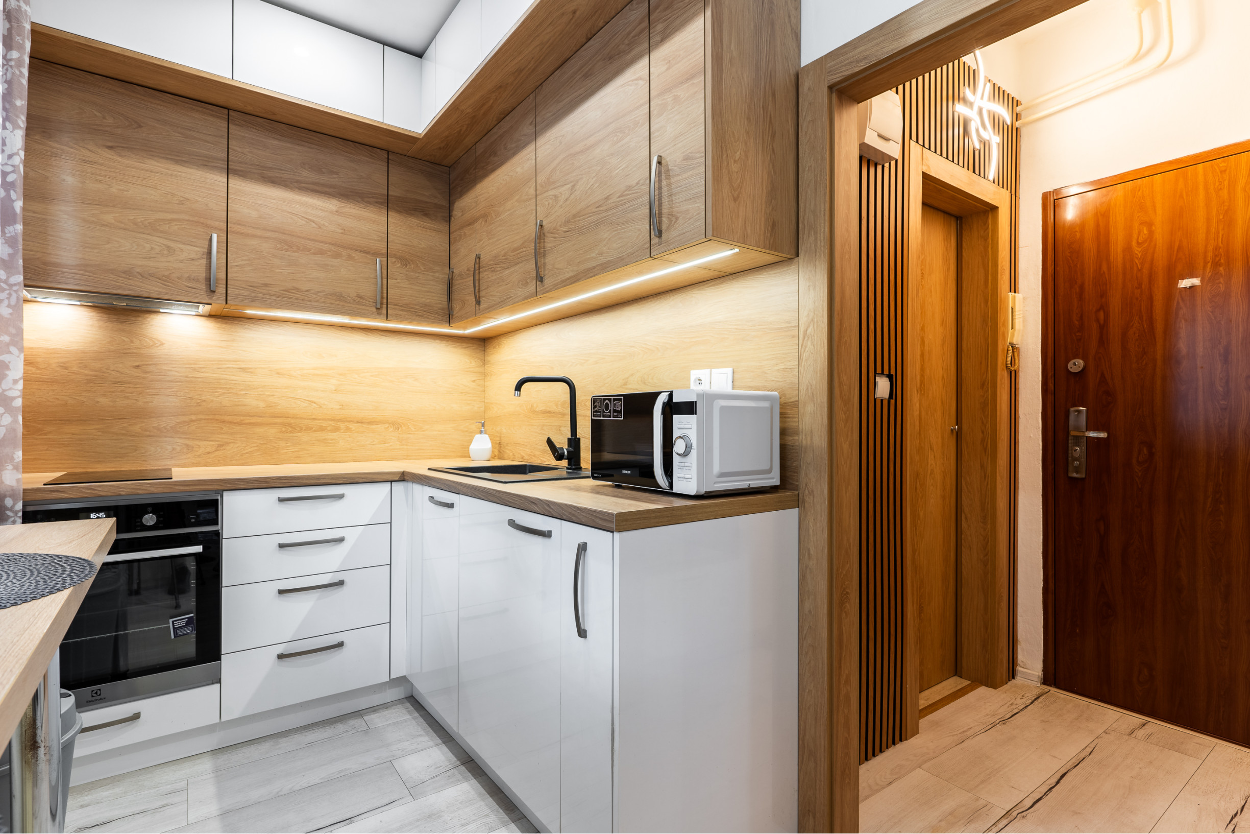 PREDANÉ! 1 izbový BYT po rekonštrukcií , Košice - Západ