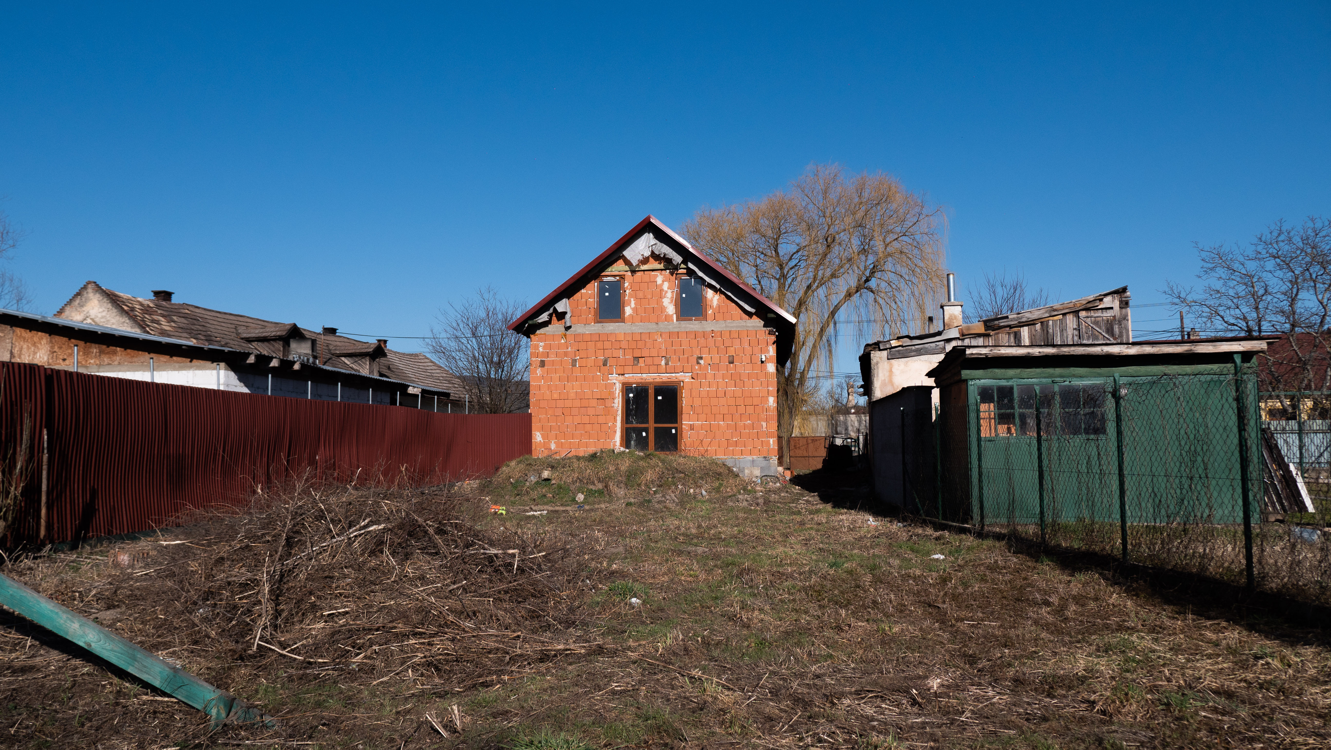 PREDANÉ! Hrubá uzatvorená stavba v Turni nad Bodvou