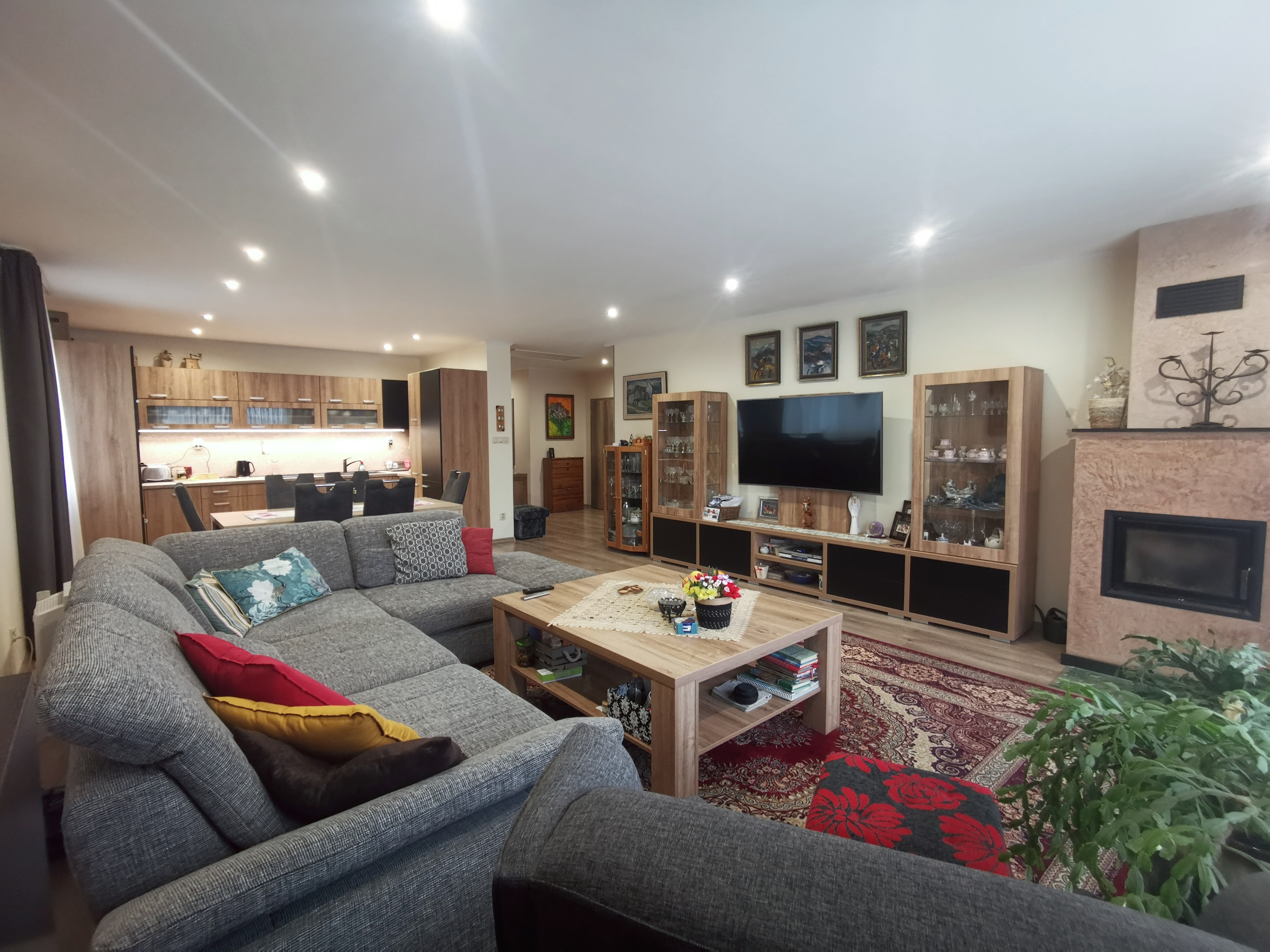 PREDANÉ! BUNGALOV- altánok, záhradný domček, garáž -Geča