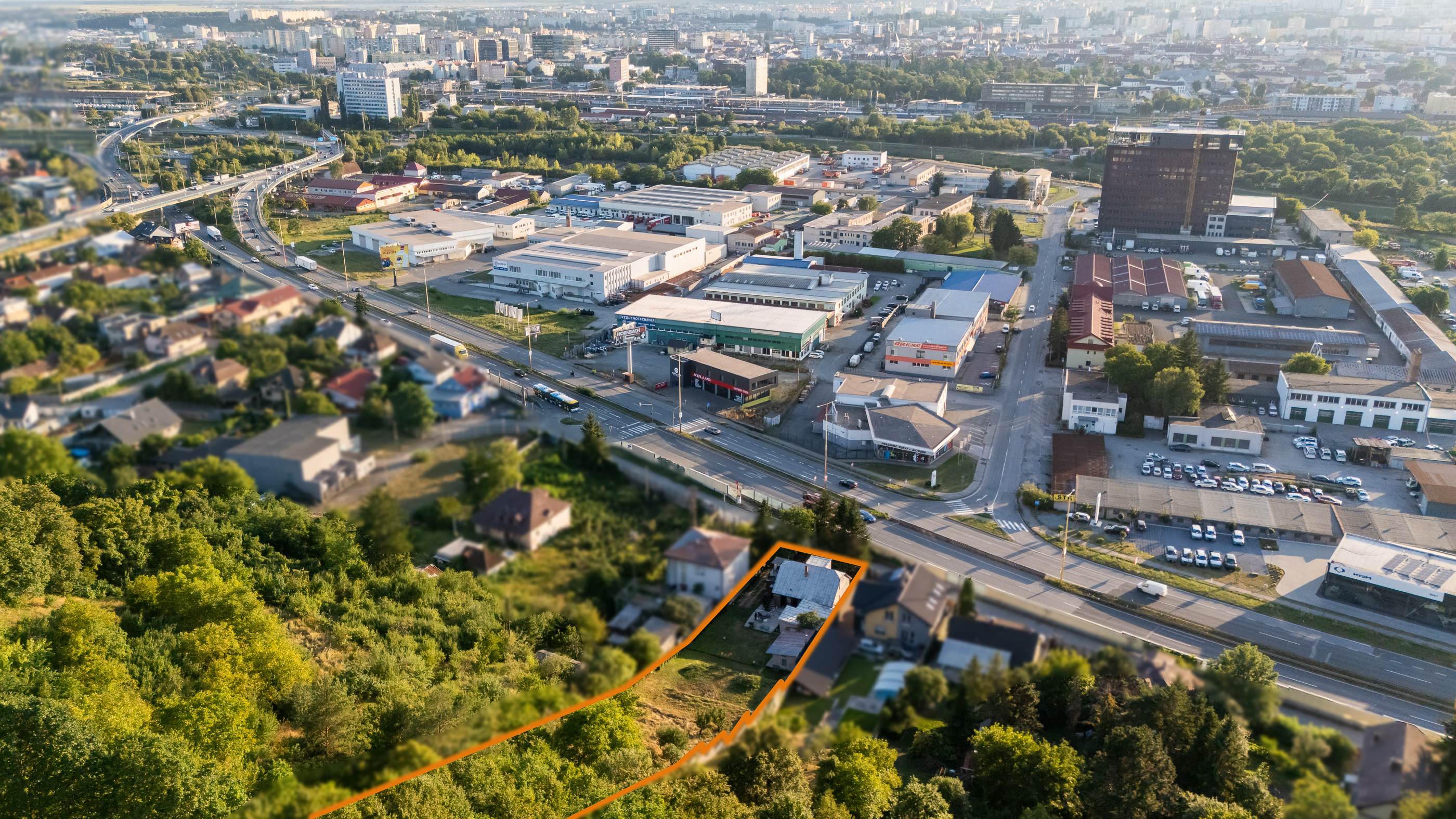 Investičný pozemok s Rodinným domom v blízkosti centra Košíc